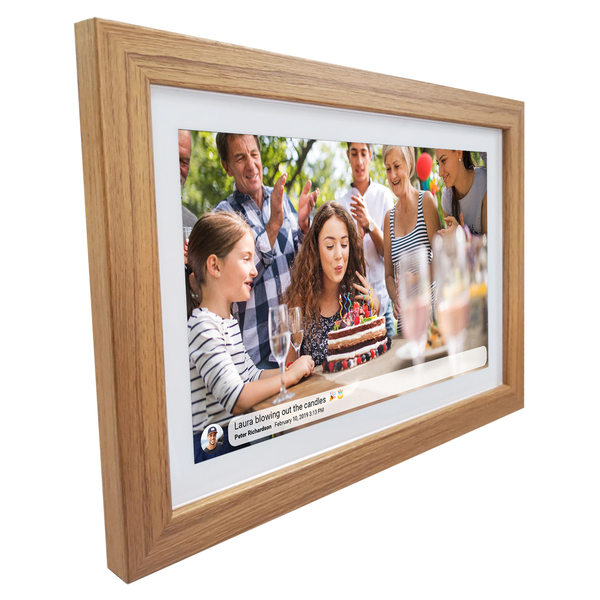 21.5 Inch WiFi Digital Photo Frame with Wood Finish, Android, 32GB Storage