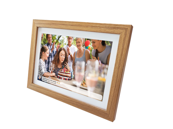 21.5 Inch WiFi Digital Photo Frame with Wood Finish, Android, 32GB Storage